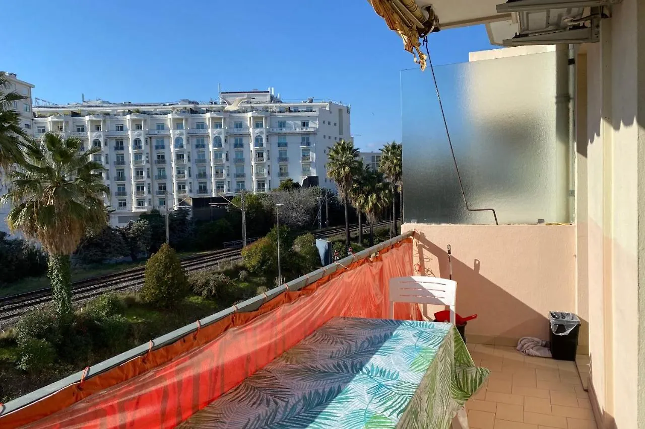 아파트 2 Rooms Facing South 300M From The Croisette Live In Le Bosquet 칸느